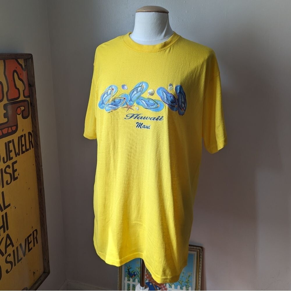 Vintage Y2K Maui Hawaii Yellow Flip Flop Seashell T-shirt Size XL